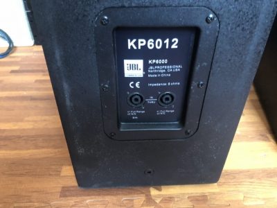 Mặt sau loa karaoke JBL KP 6012