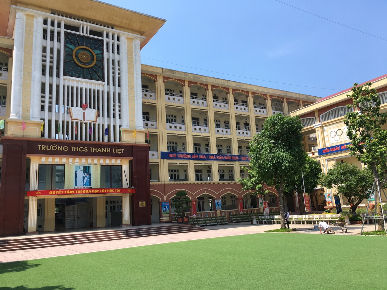 Lắp đặt hệ thống âm thanh thông báo trường học tại THCS Thanh Liệt 2