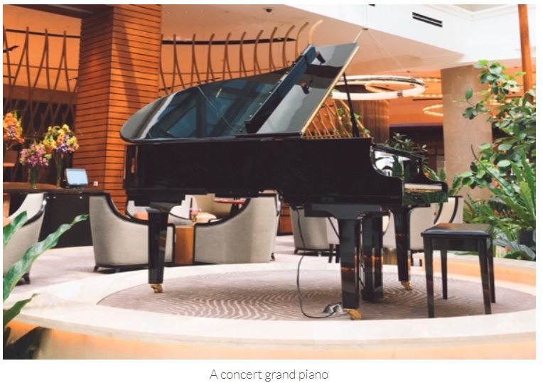 Grand pianos