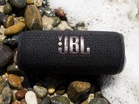 Loa di động Bluetooth JBL Flip 6 chống nước tốt