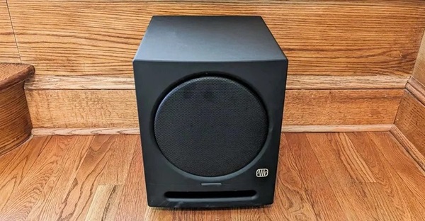 Loa sub PreSonus Eris Sub 8 BT nhỏ gọn